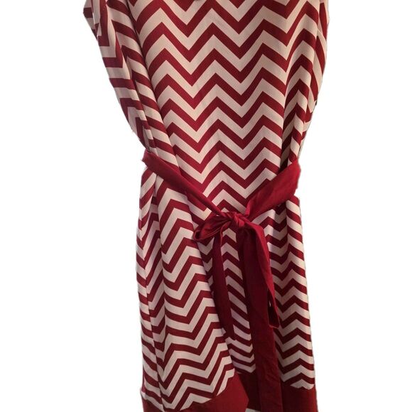 Mud Pie Game Day Jersey Dress Red White Chevron Size M NWOT Slip Included - Picture 2 of 15